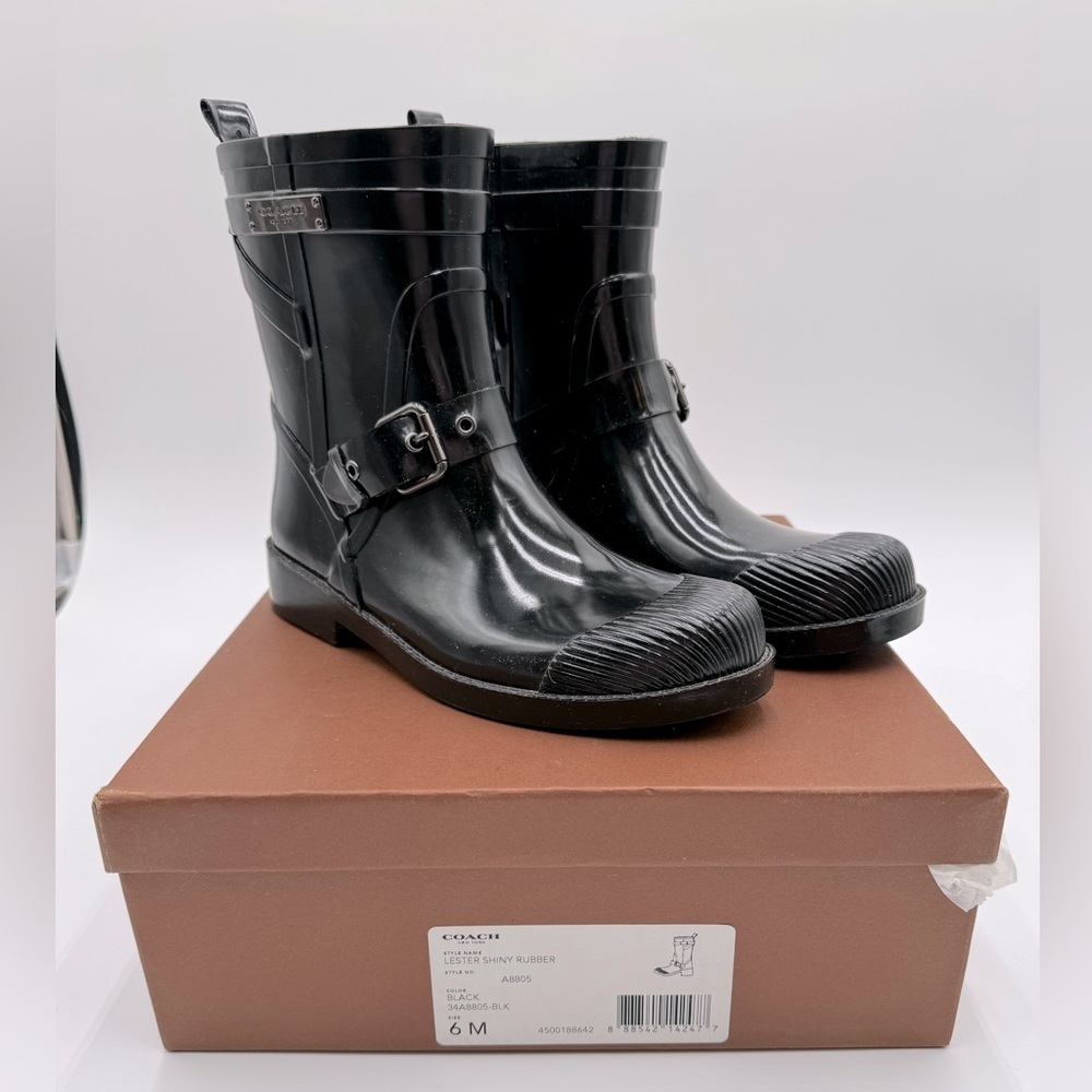 Coach - Lester Shiny Rubber Rain Boots - size 6 in box - Picture 3 of 9